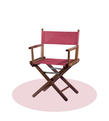 Regiestuhl Alfred aus braunem Buchenholz mit Bezug in fuchsia, Seitenansicht mit rosa Schatten